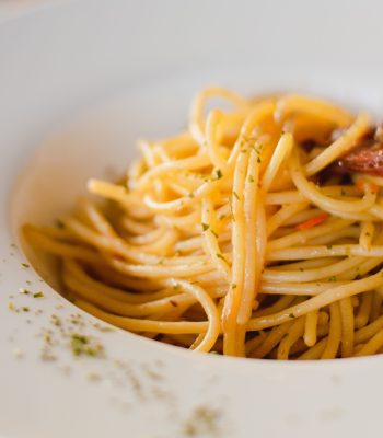 Tasty spaghetti bolognaise